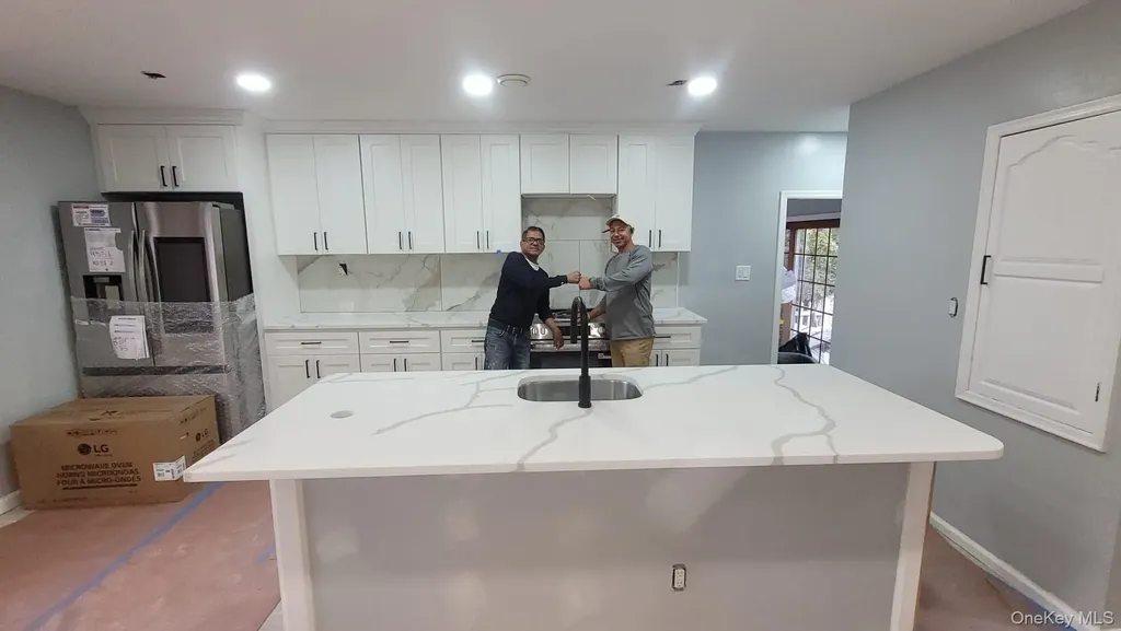 8 Dee Place Huntington Station NY 11746