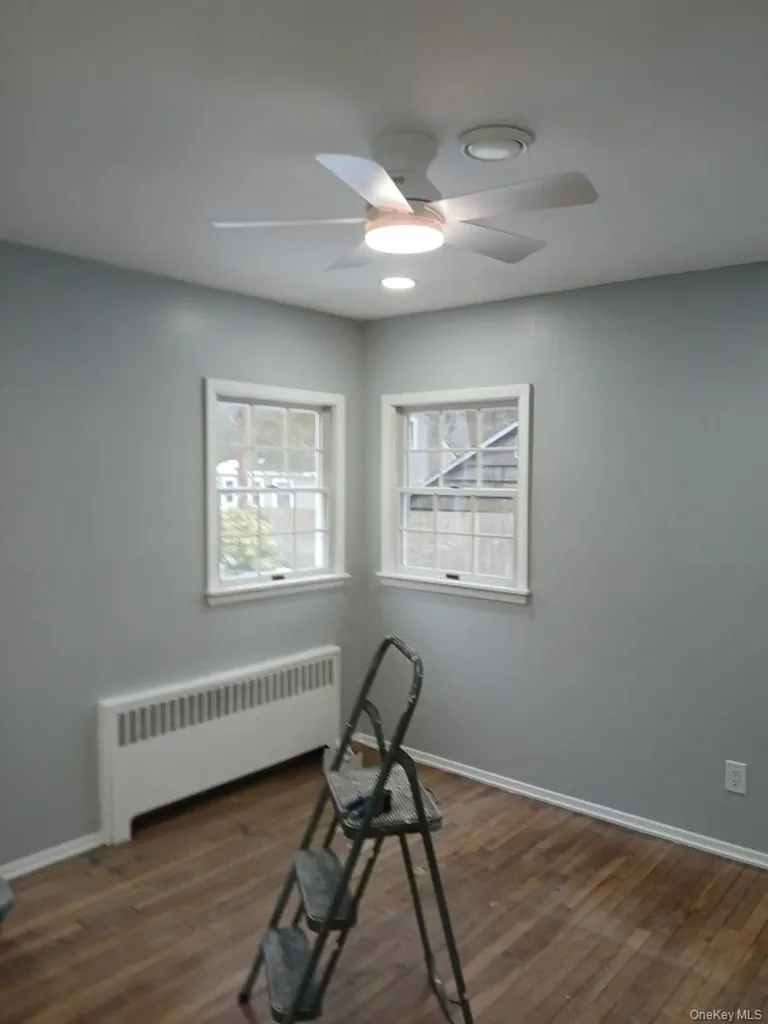8 Dee Place Huntington Station NY 11746