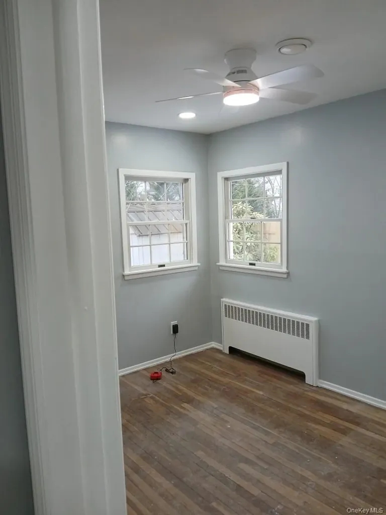 8 Dee Place Huntington Station NY 11746