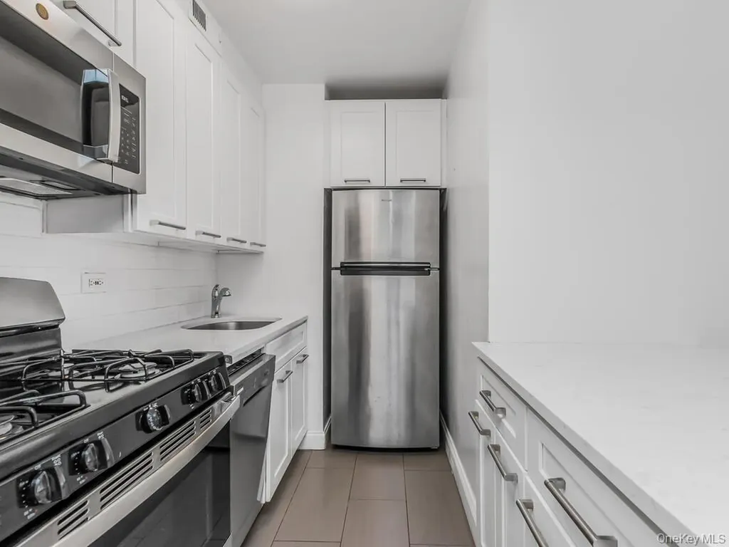2105 Wallace Avenue Bronx NY 10462