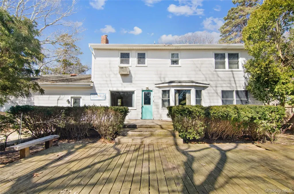26 Lovell Road Hampton Bays NY 11946