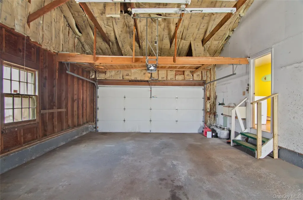 26 Lovell Road Hampton Bays NY 11946