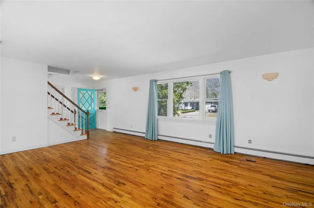 26 Lovell Road Hampton Bays NY 11946
