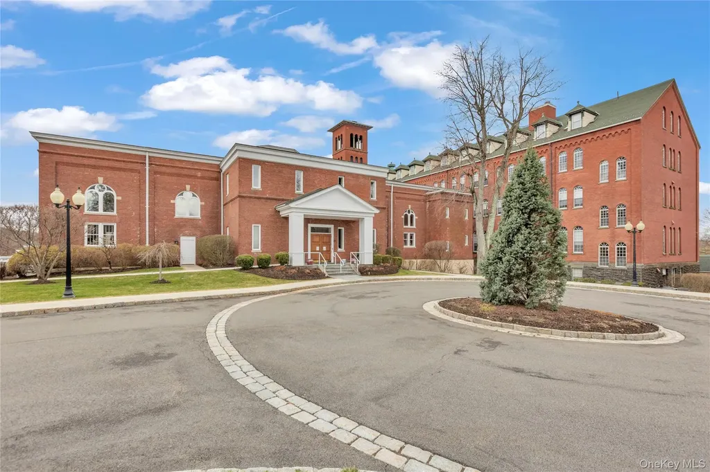 17 Bayberry Drive Peekskill NY 10566