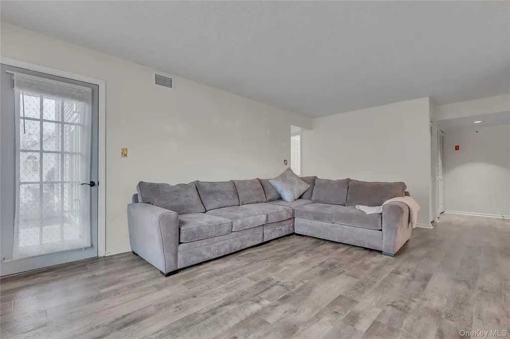 17 Bayberry Drive Peekskill NY 10566
