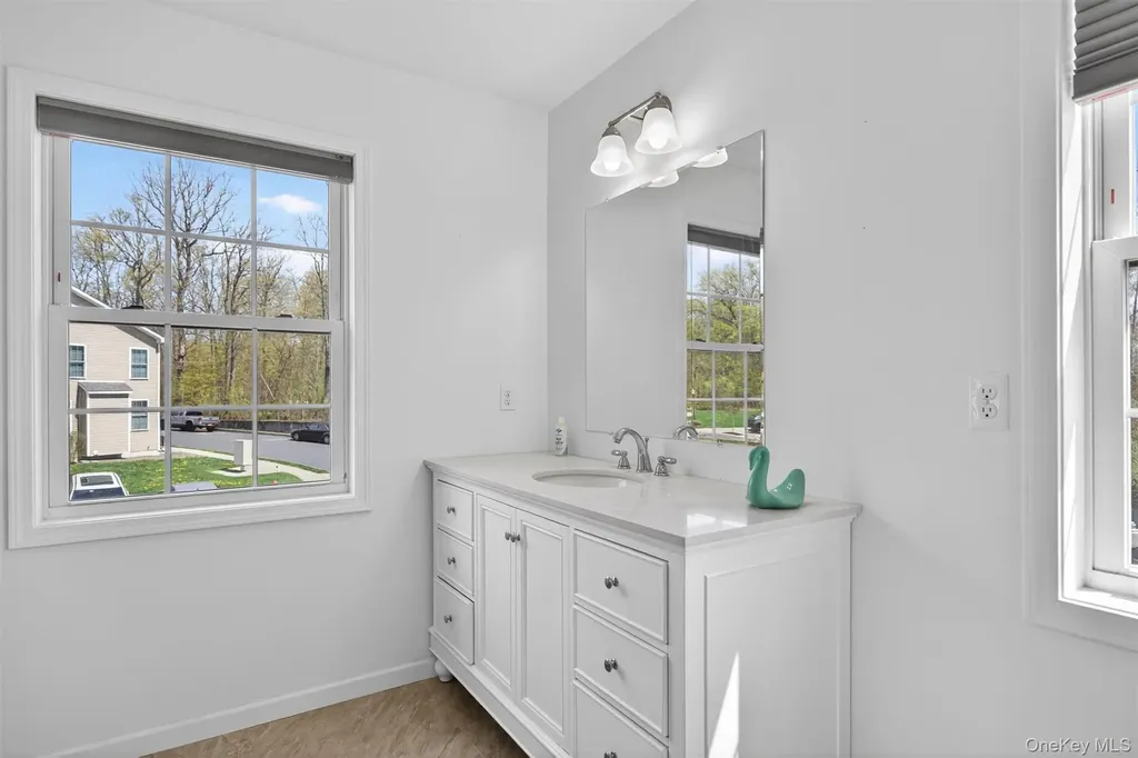 35 Pinto Road E Middletown NY 10941