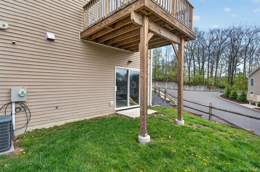 35 Pinto Road E Middletown NY 10941