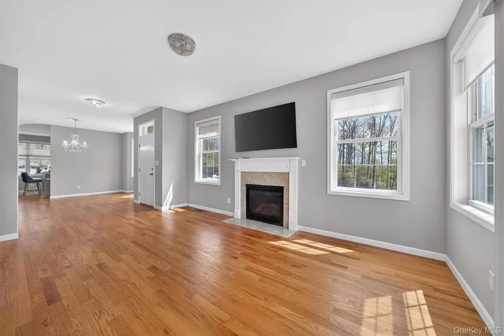 35 Pinto Road E Middletown NY 10941