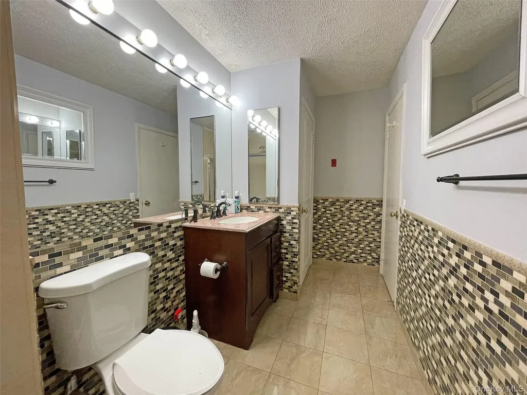 26 Hillside Terrace White Plains NY 10601