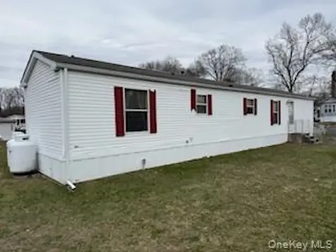 115 Winding Wood Hopewell Junction NY 12533