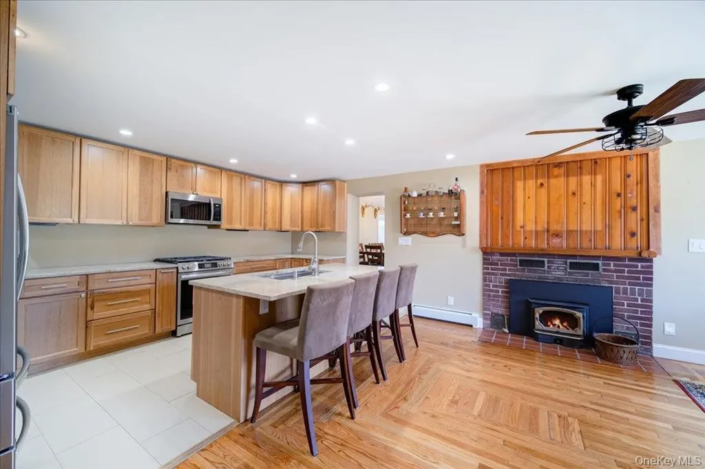 1548 State Route 32 Wallkill NY 12589