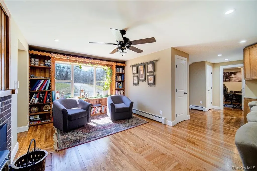 1548 State Route 32 Wallkill NY 12589