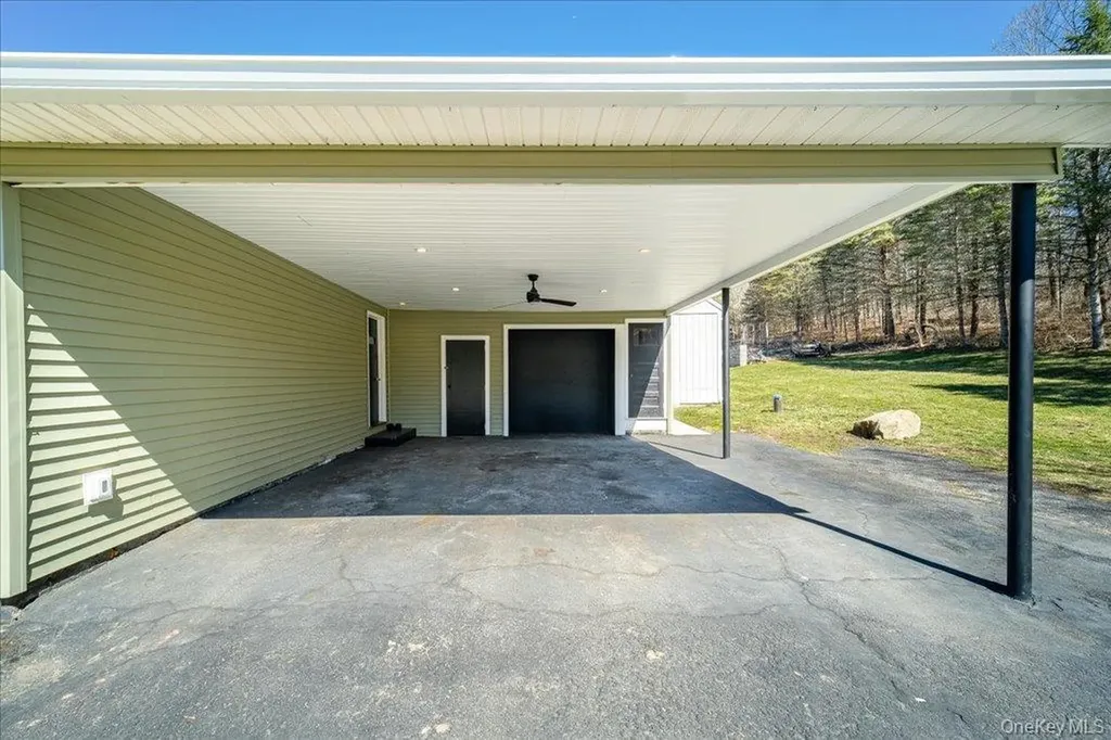 1548 State Route 32 Wallkill NY 12589