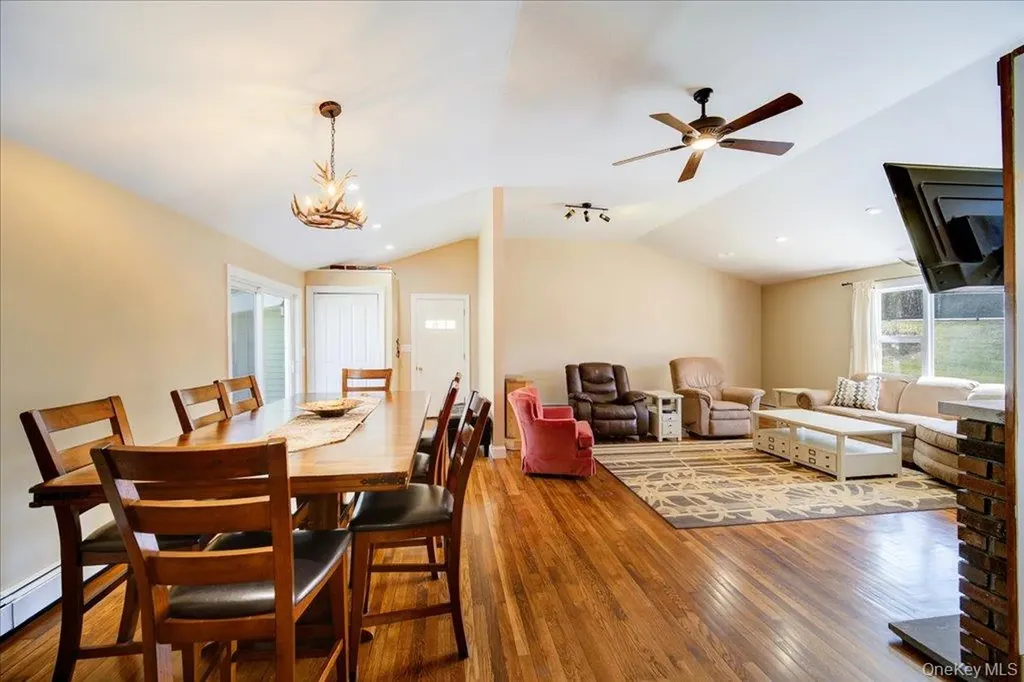 1548 State Route 32 Wallkill NY 12589