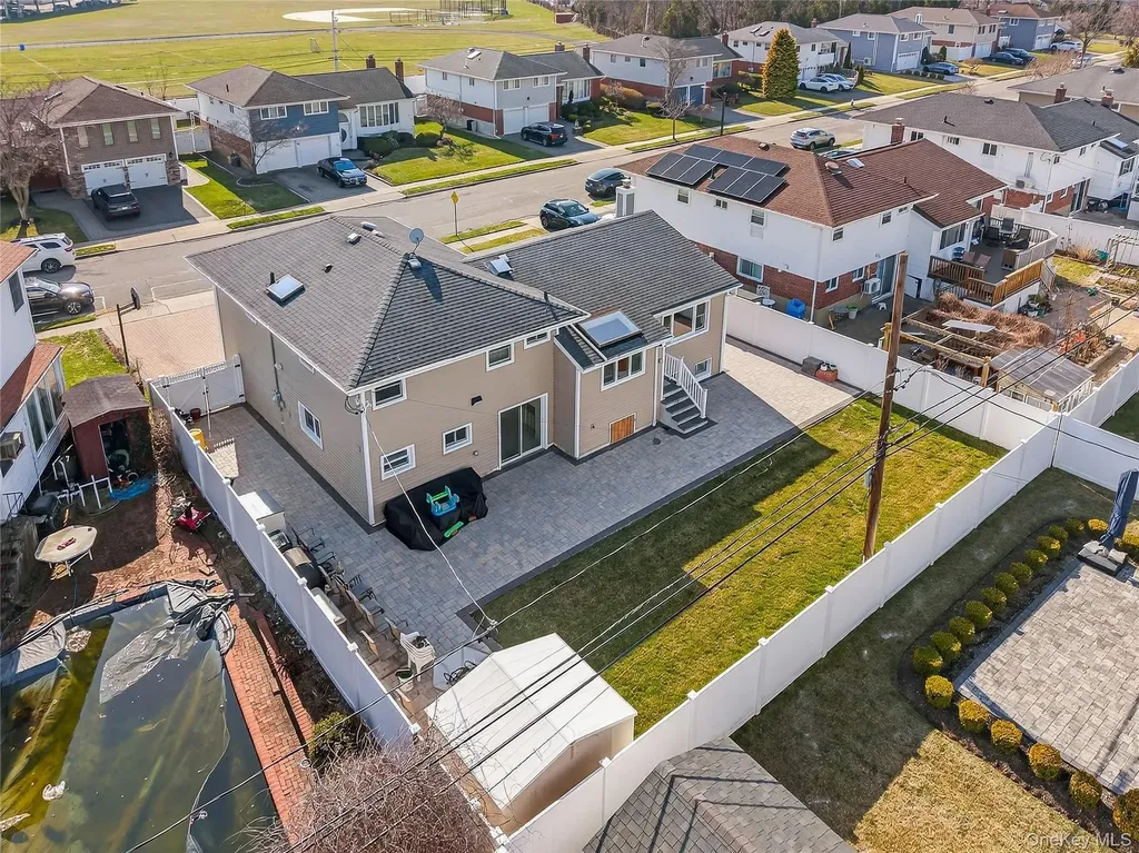 38 S Oaks Boulevard Plainview NY 11803