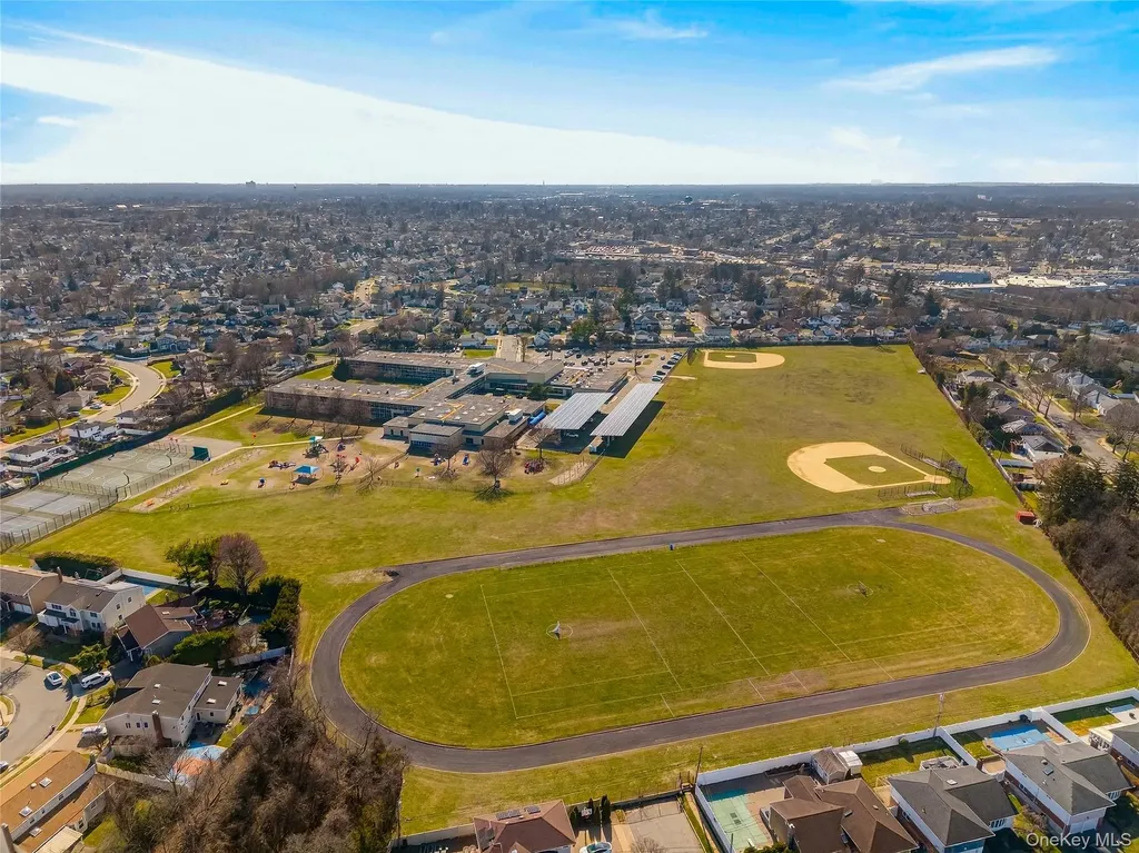 38 S Oaks Boulevard Plainview NY 11803