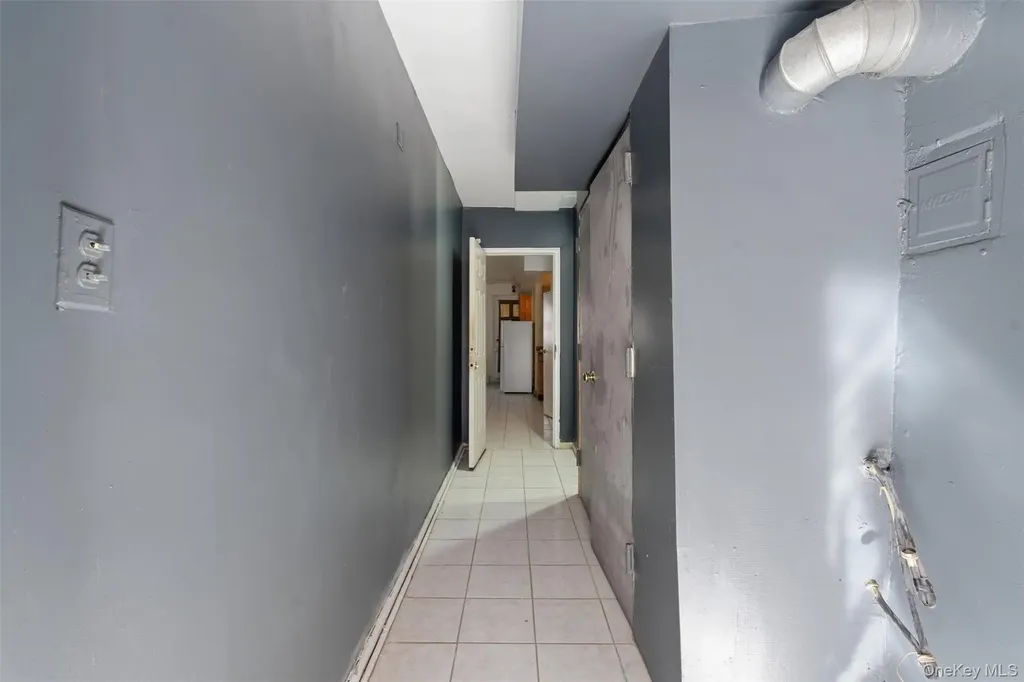 2925 Wallace Avenue Bronx NY 10467