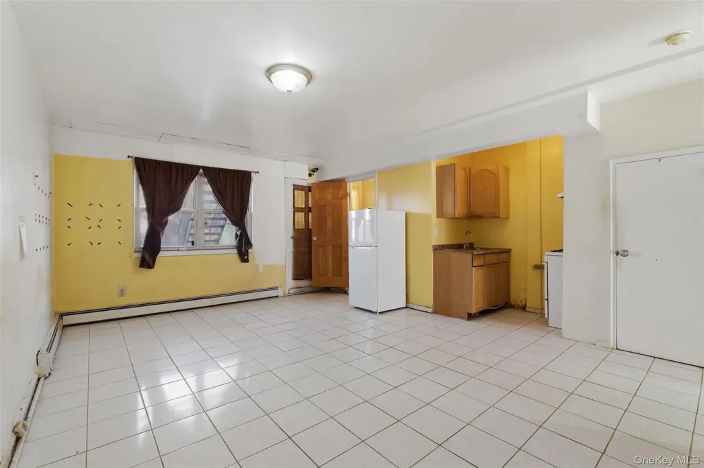 2925 Wallace Avenue Bronx NY 10467