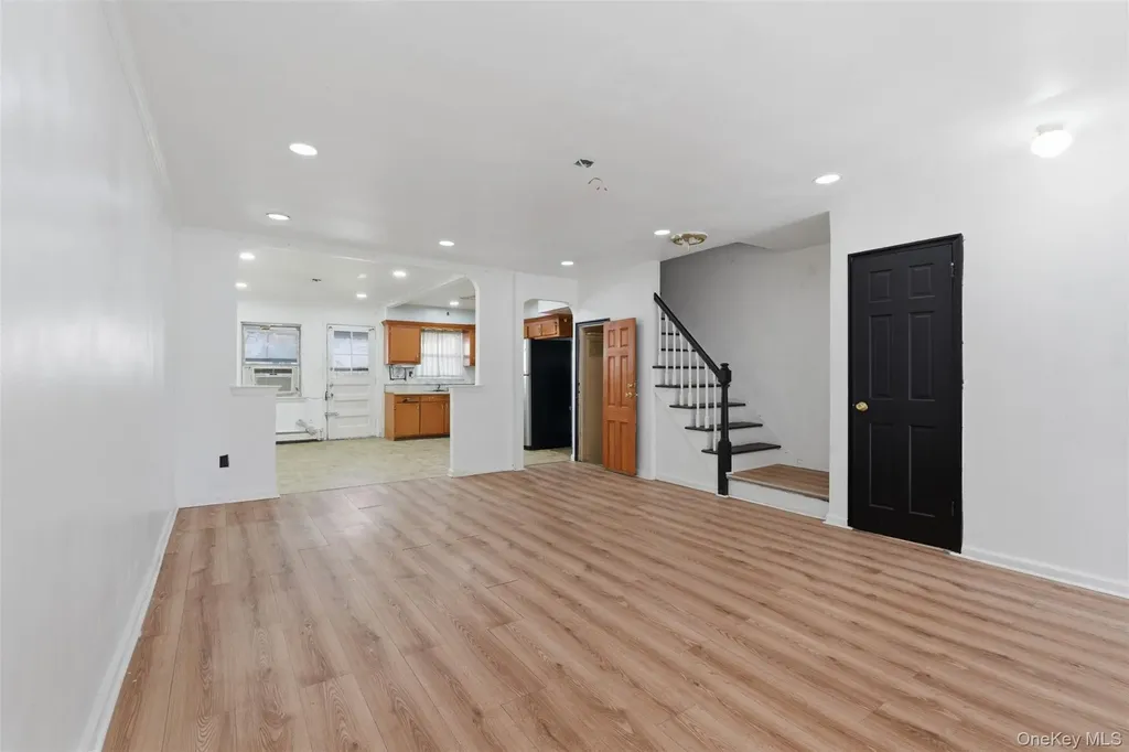 2925 Wallace Avenue Bronx NY 10467