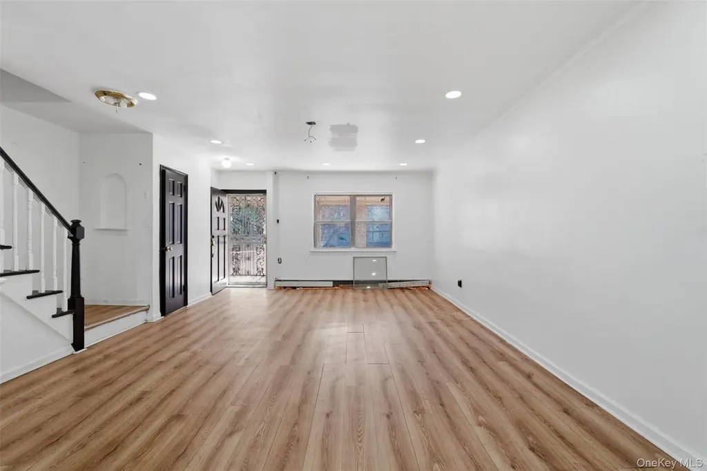 2925 Wallace Avenue Bronx NY 10467