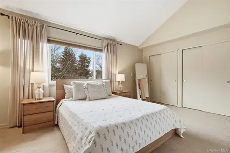 4 Tudor Circle Yorktown Heights NY 10598