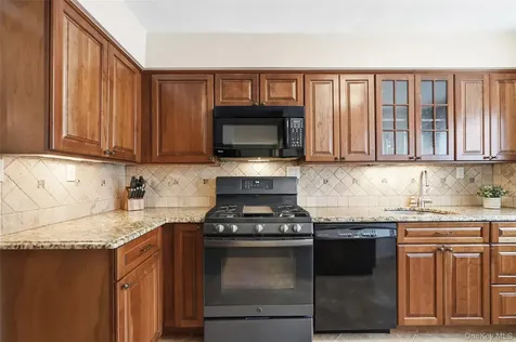 4 Tudor Circle Yorktown Heights NY 10598