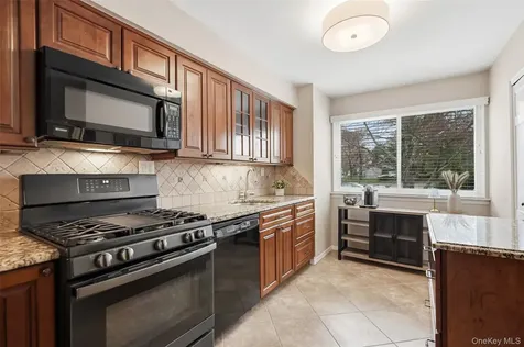 4 Tudor Circle Yorktown Heights NY 10598