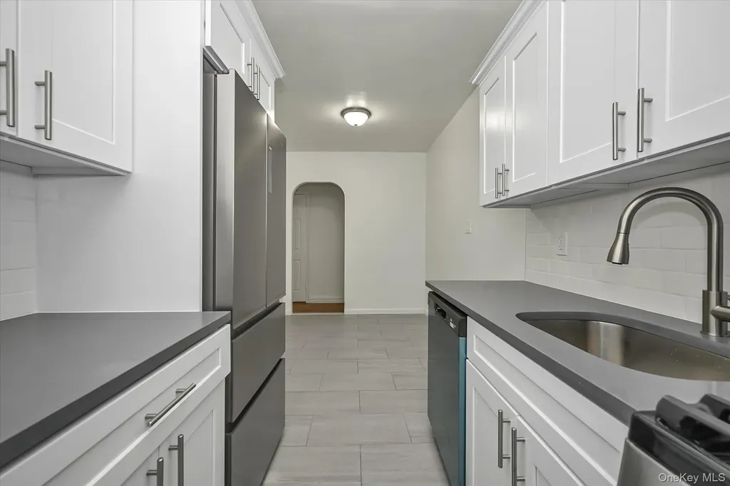 2685 Creston Street Bronx NY 10468