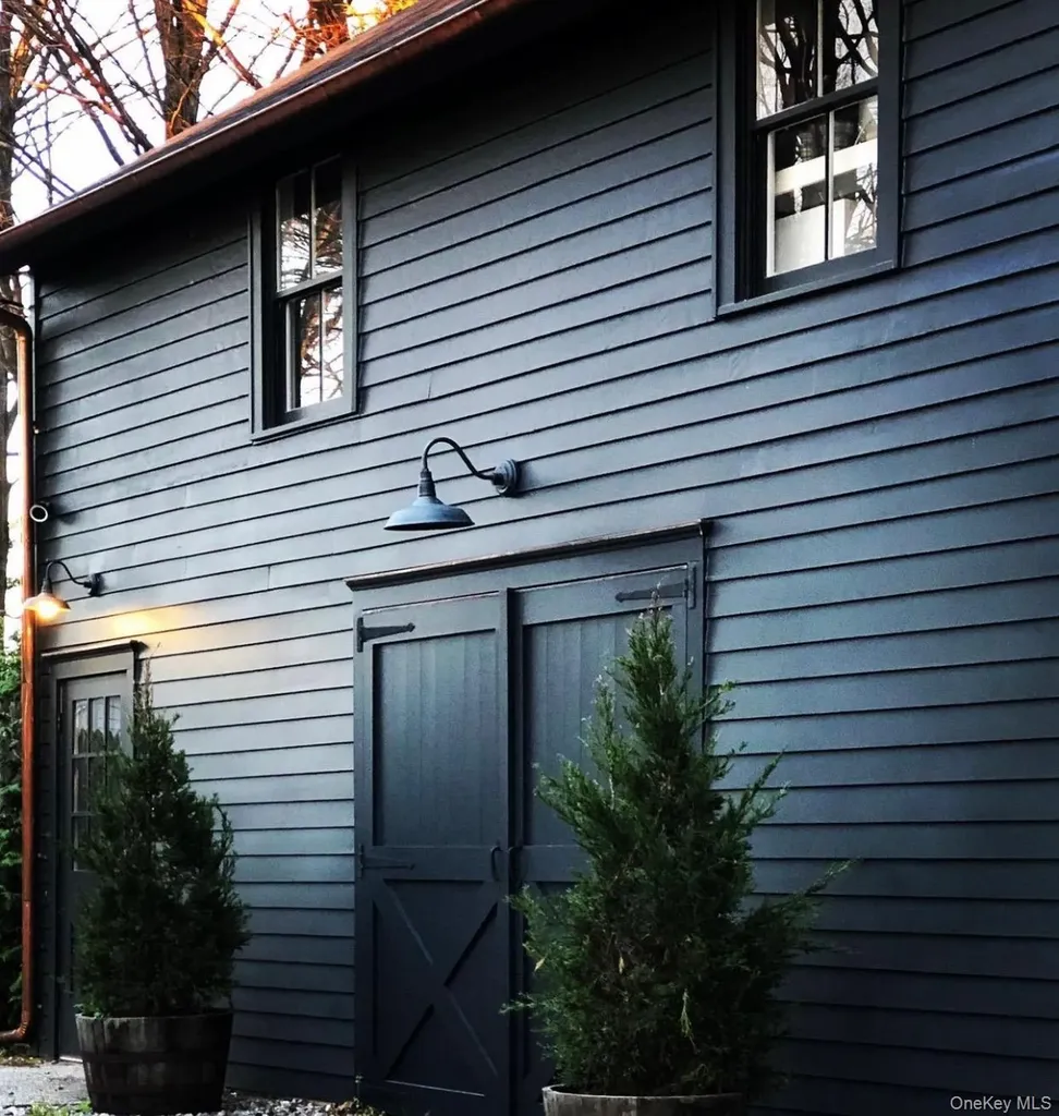 259 Westchester Avenue Pound Ridge NY 10576