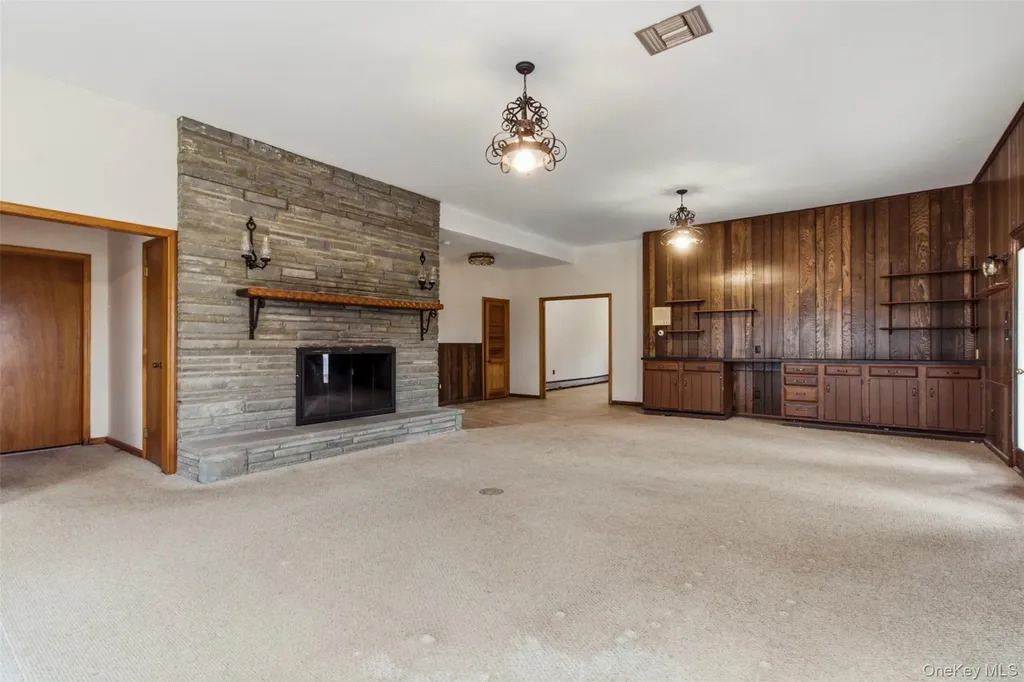 27 Allapartus Circle Ossining NY 10562