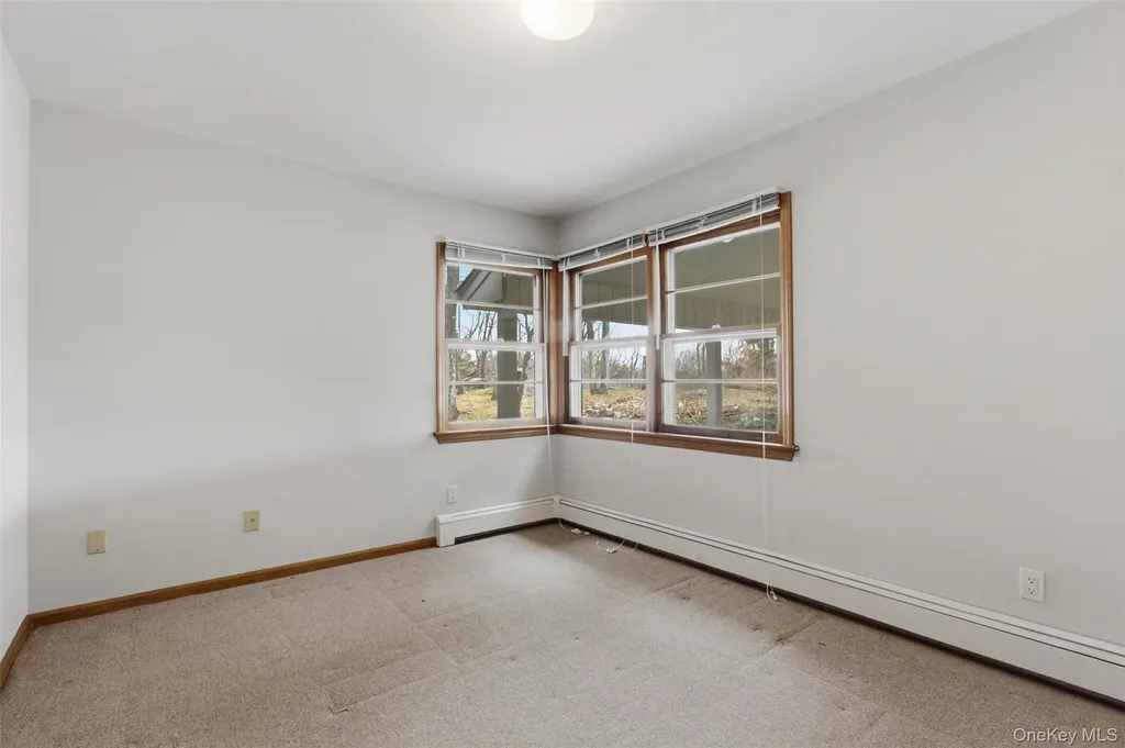 27 Allapartus Circle Ossining NY 10562