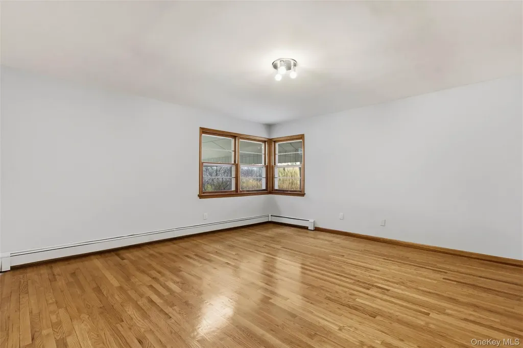 27 Allapartus Circle Ossining NY 10562