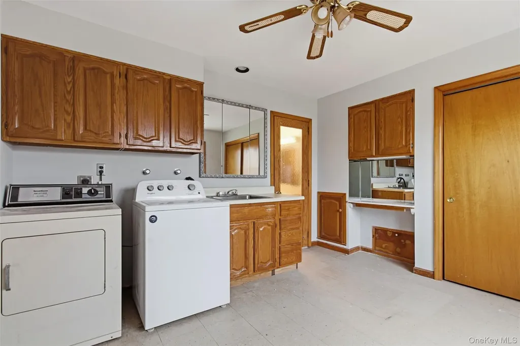 27 Allapartus Circle Ossining NY 10562