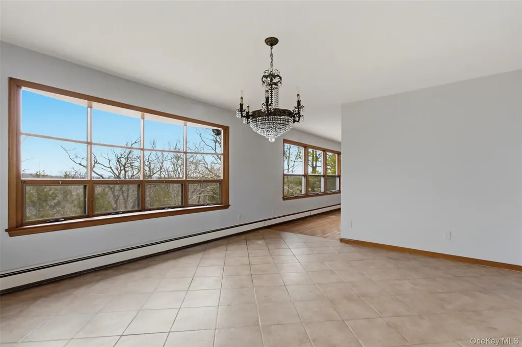 27 Allapartus Circle Ossining NY 10562