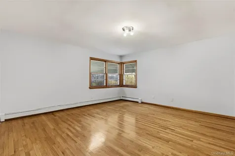27 Allapartus Circle Ossining NY 10562