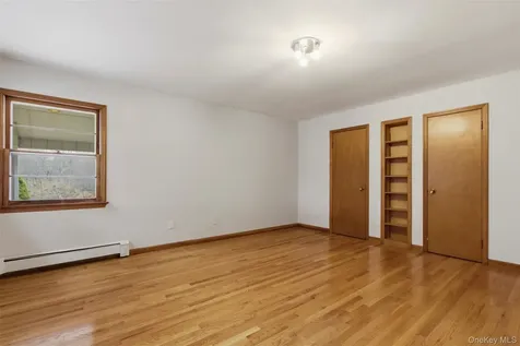27 Allapartus Circle Ossining NY 10562