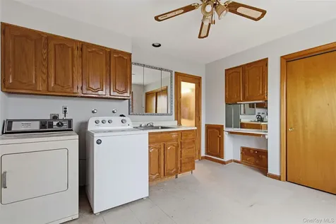 27 Allapartus Circle Ossining NY 10562