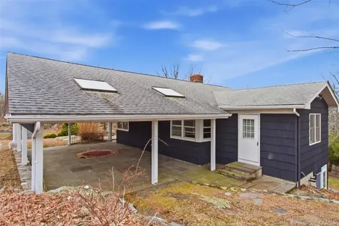 27 Allapartus Circle Ossining NY 10562