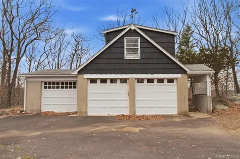 27 Allapartus Circle Ossining NY 10562