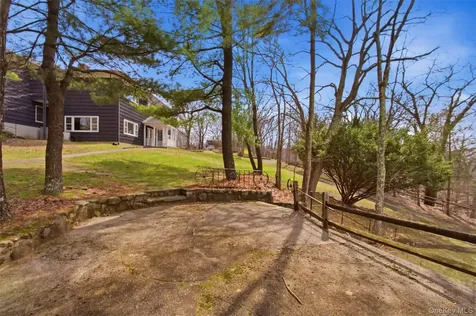 27 Allapartus Circle Ossining NY 10562