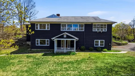 27 Allapartus Circle Ossining NY 10562