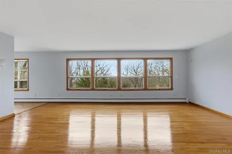 27 Allapartus Circle Ossining NY 10562