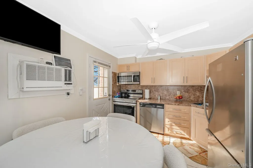 385 Irving Street Central Islip NY 11722