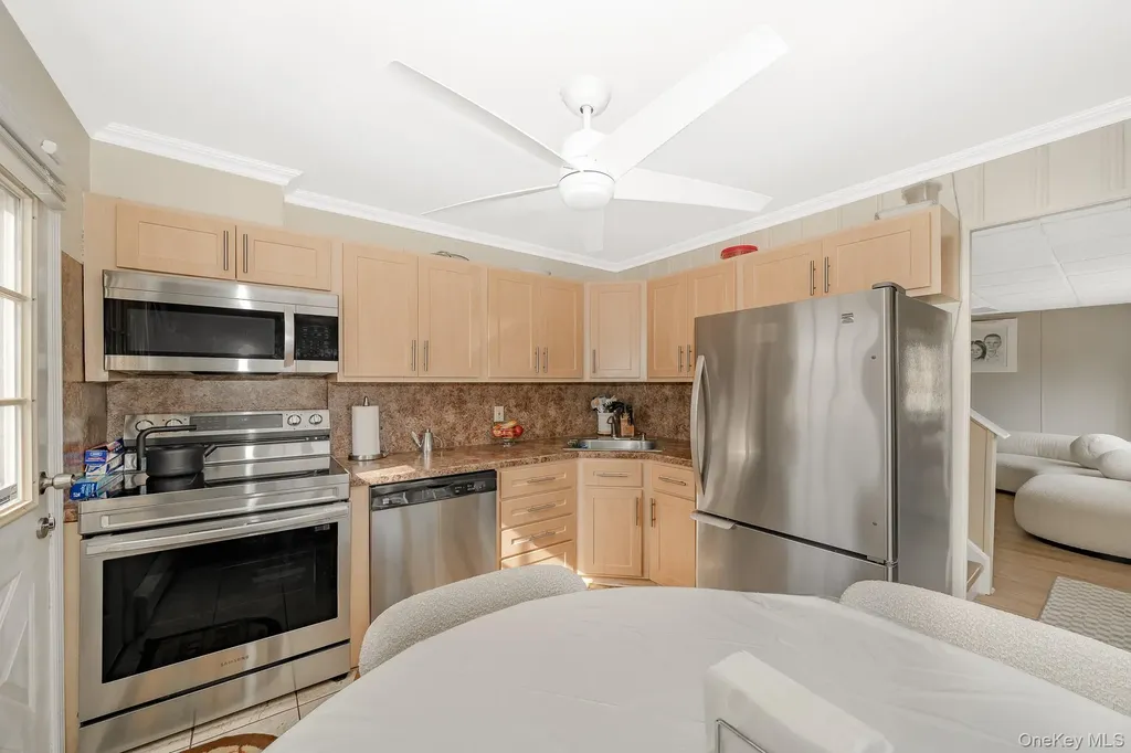 385 Irving Street Central Islip NY 11722