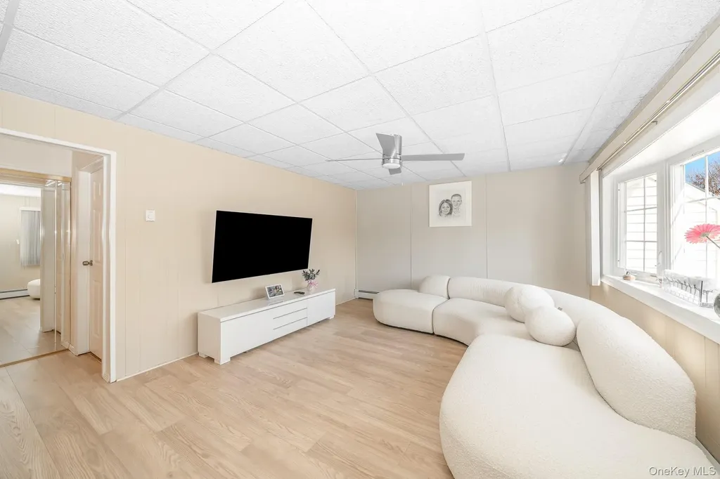 385 Irving Street Central Islip NY 11722