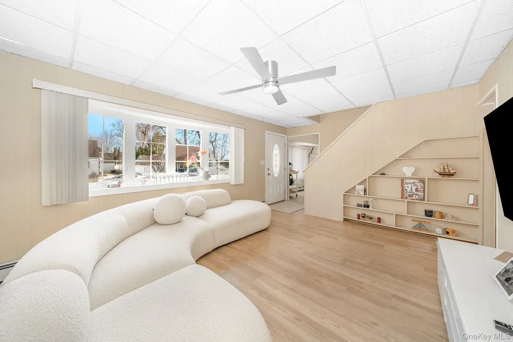 385 Irving Street Central Islip NY 11722