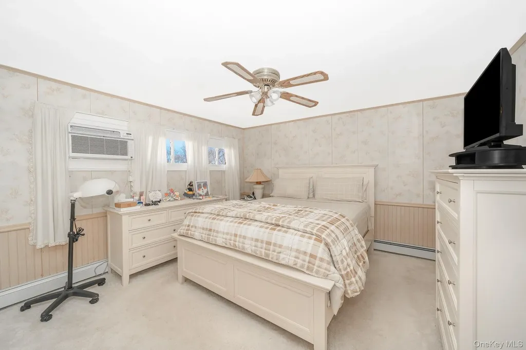 385 Irving Street Central Islip NY 11722
