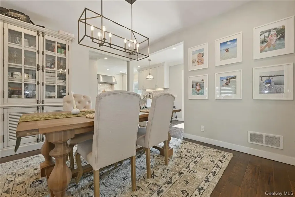 98 Vincent Place Lynbrook NY 11563