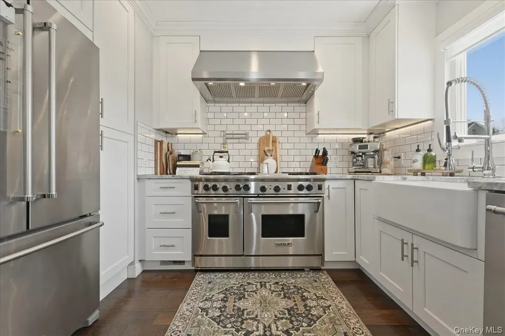 98 Vincent Place Lynbrook NY 11563