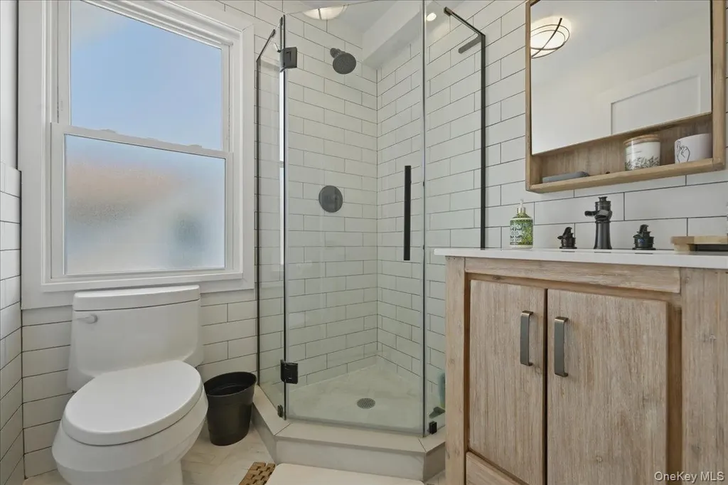 98 Vincent Place Lynbrook NY 11563
